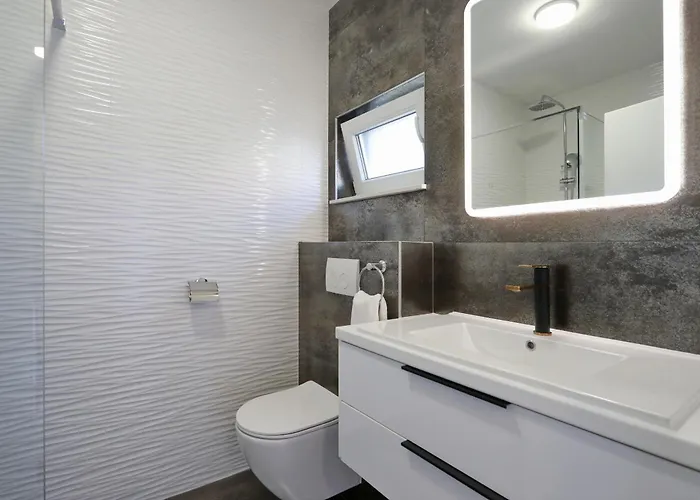 Marija With Free Parking Appartement