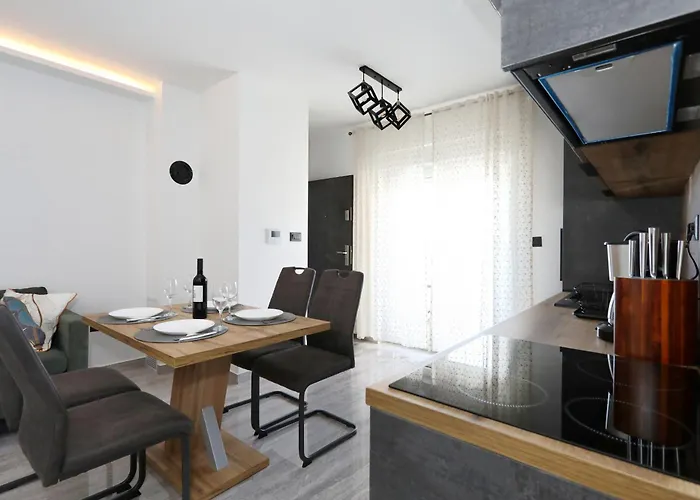 Marija With Free Parking Appartement