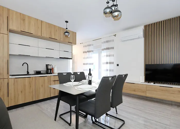 Marija With Free Parking Appartement